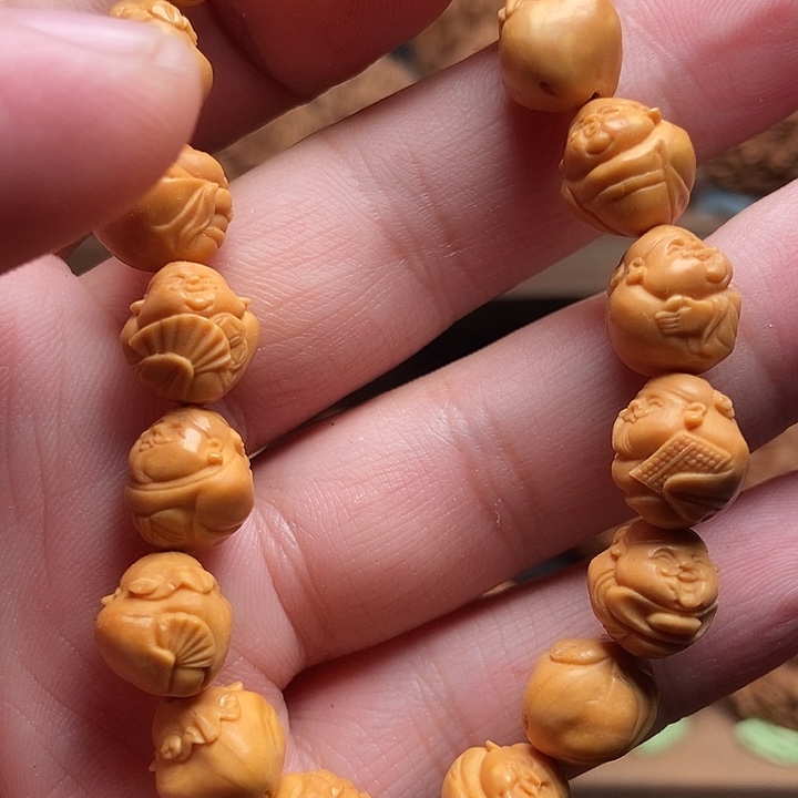 处理龙纹桃核十八财神