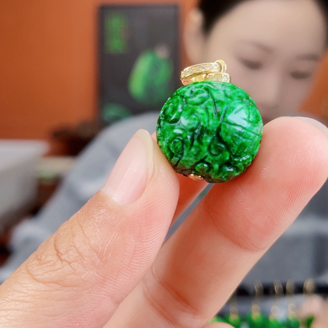 翡翠未镶嵌耳饰饰品