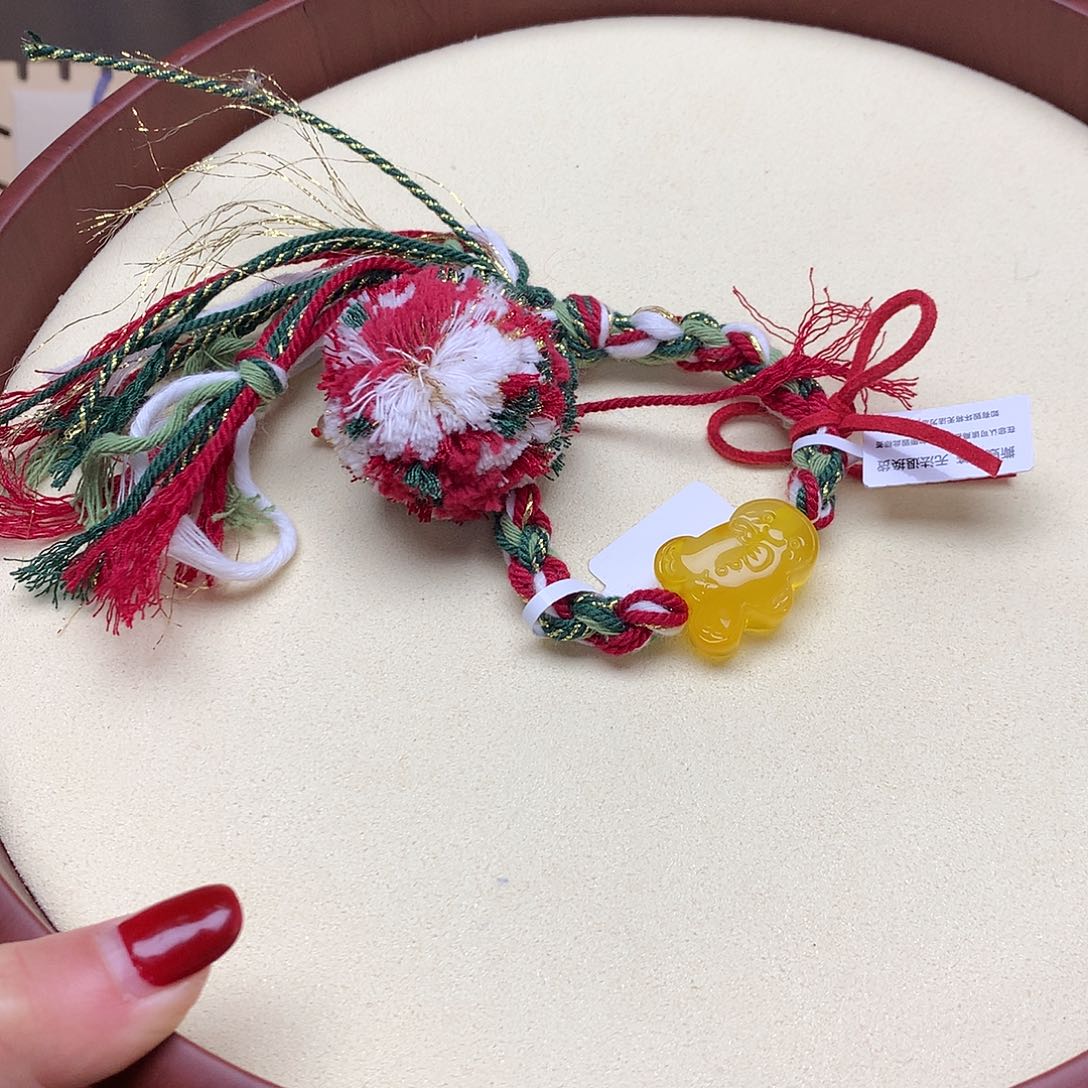 琥珀吊坠(不含链)未镶嵌