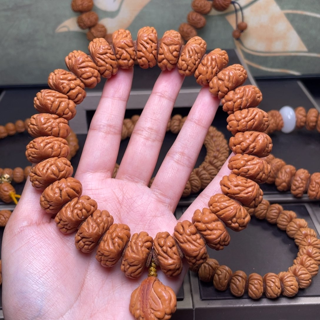 桃核吊坠22豹子头手持