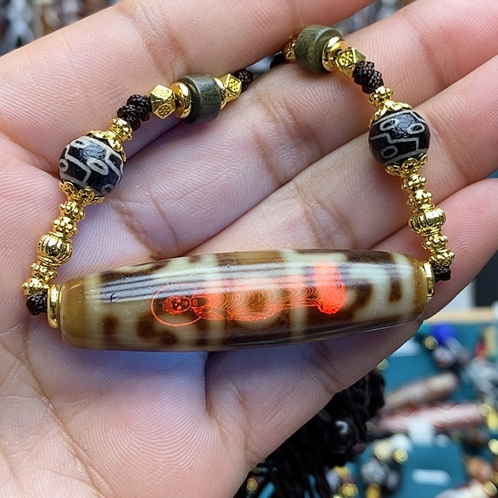 玛瑙/玉髓颈饰合金