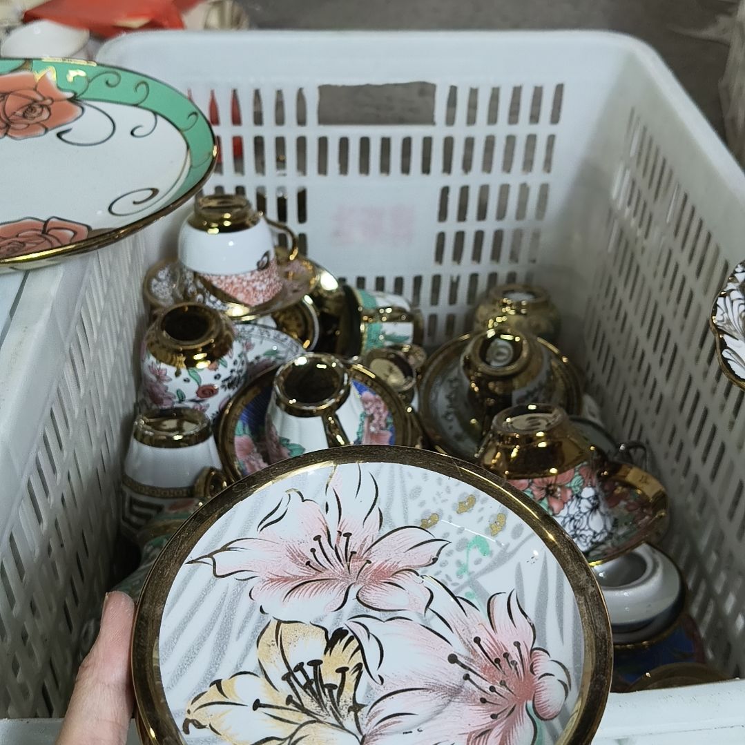 摆件陶瓷默认微瑕发四个哑光磨砂。。。。