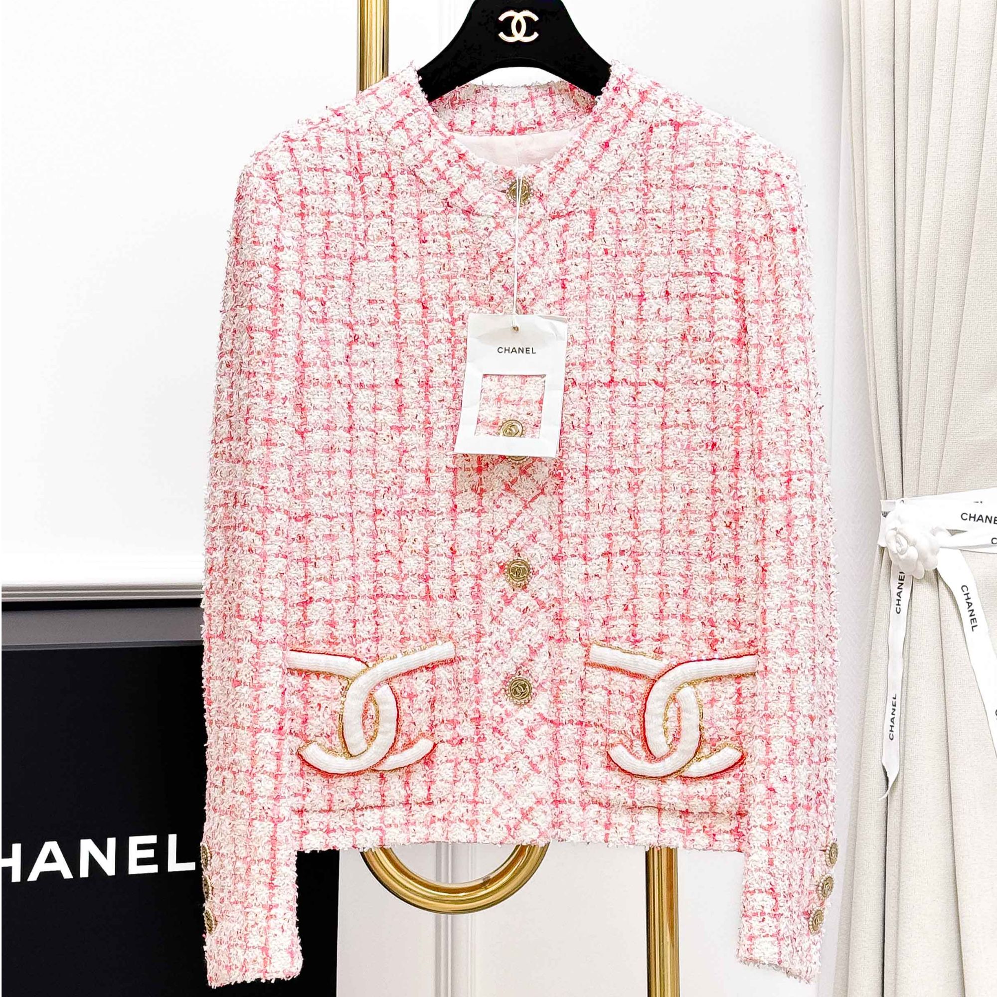 99新 Chanel/香奈儿 34码24P粉色格纹粗花呢亮片外套，双C口袋