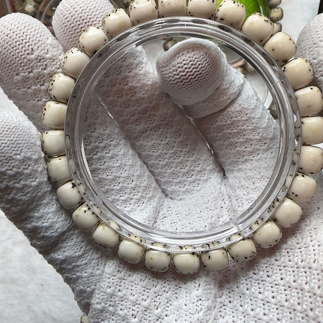 恒***星手串星月菩提河豚半壁留白