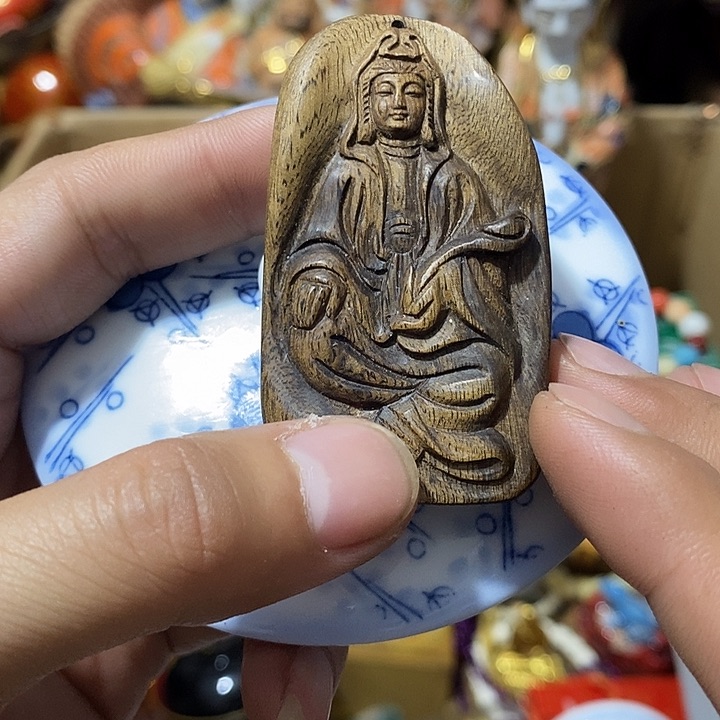 瓷器工艺精湛精细