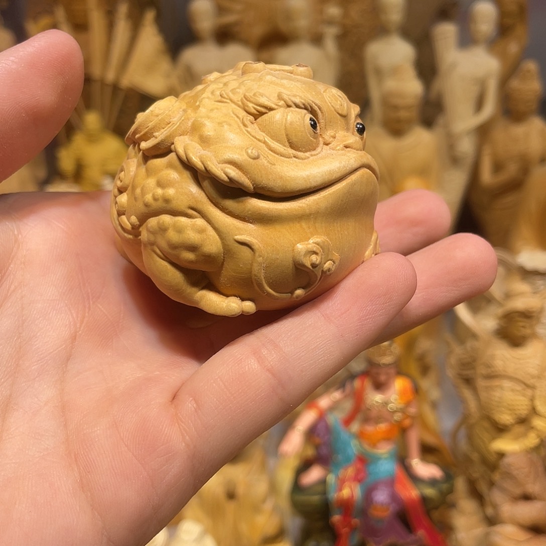 黄杨木小瑕疵大金蟾