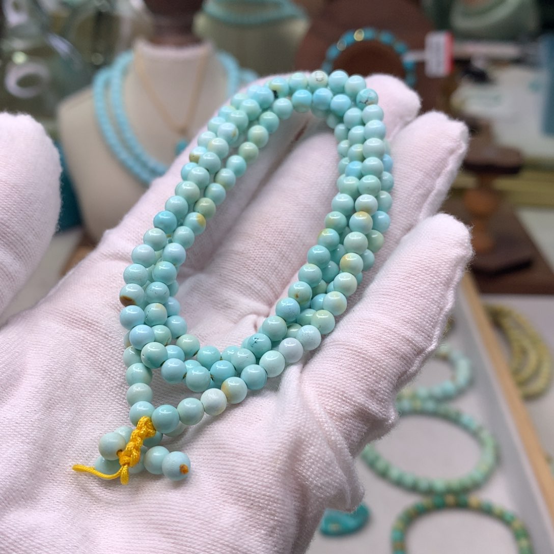 绿松石配饰未镶嵌