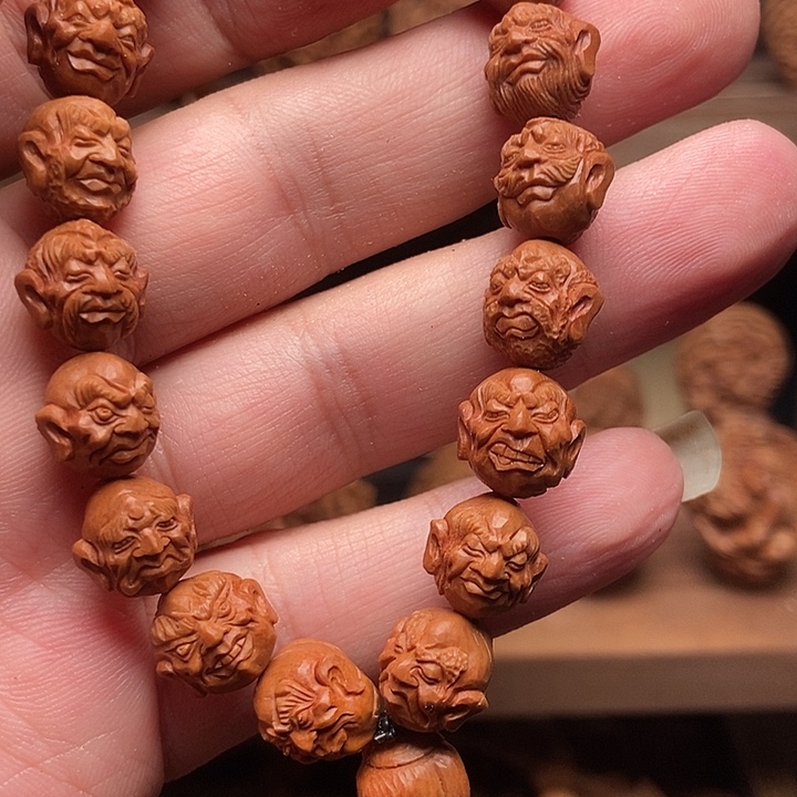 纯手工1.1龙纹桃核罗汉