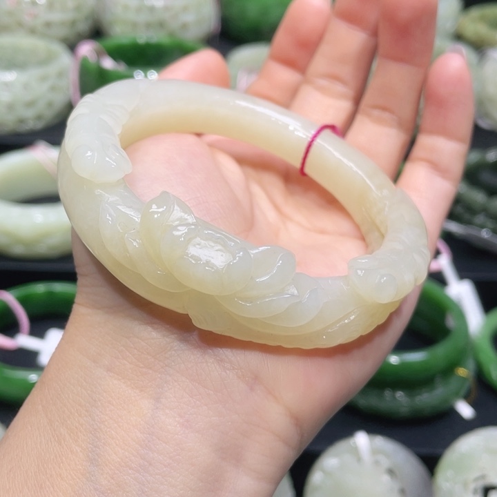 和田玉手镯58+圈口 编号31未镶嵌