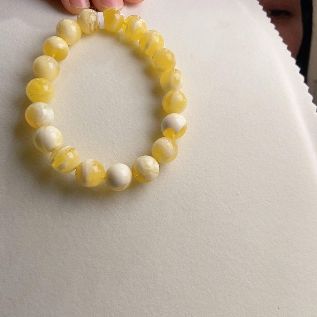 蜜蜡手串未镶嵌金瓷白