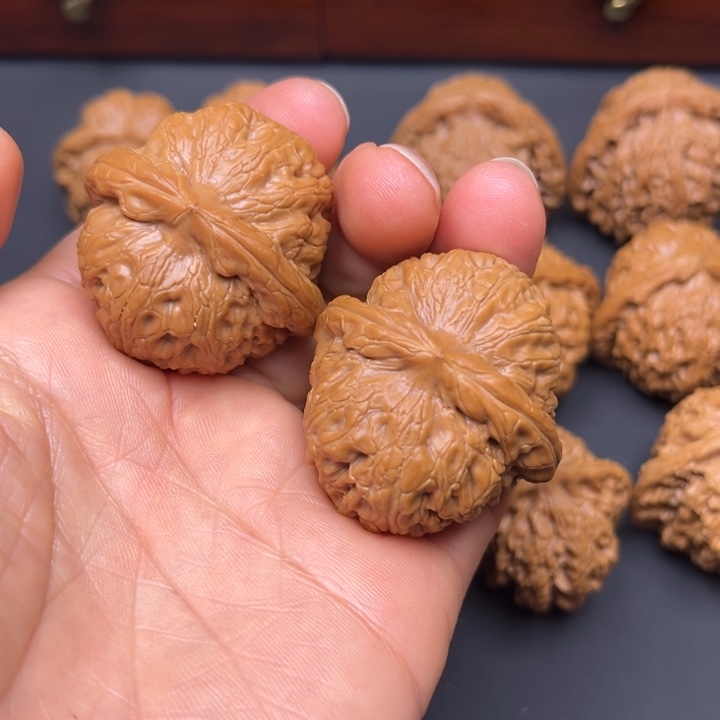 文玩核桃把件元宝40