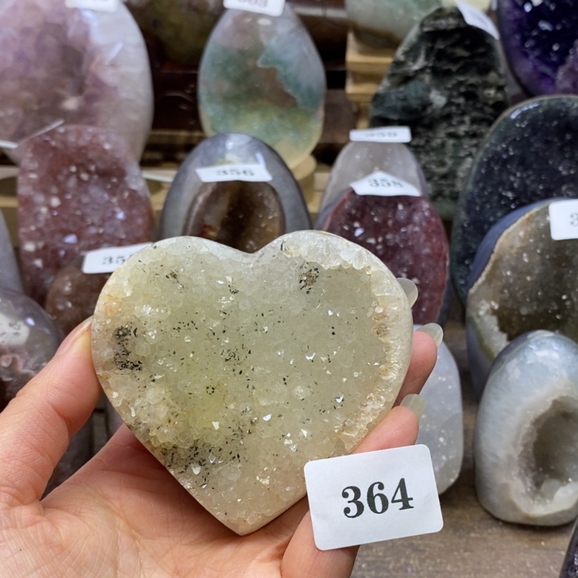 【闪购商品】未镶嵌大型摆件（非配饰）紫晶