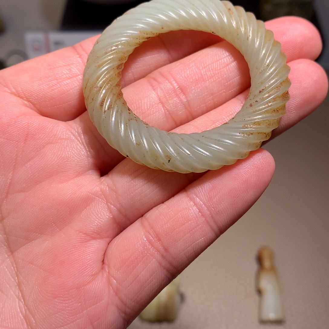 和田玉（糖玉）颈饰未镶嵌完**义