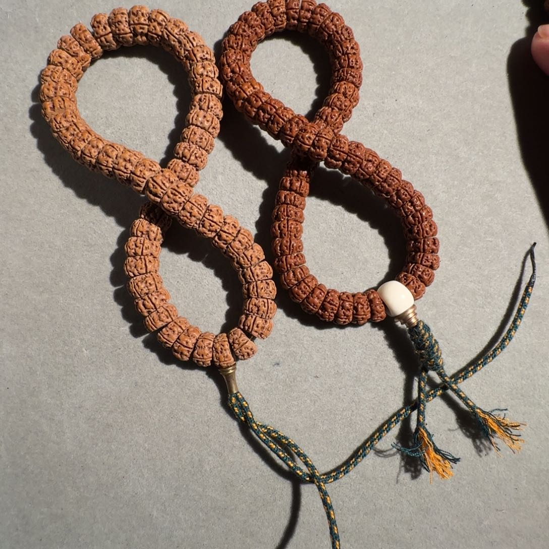 金刚菩提手串疯神系列（老树王小蛮腰手持）10