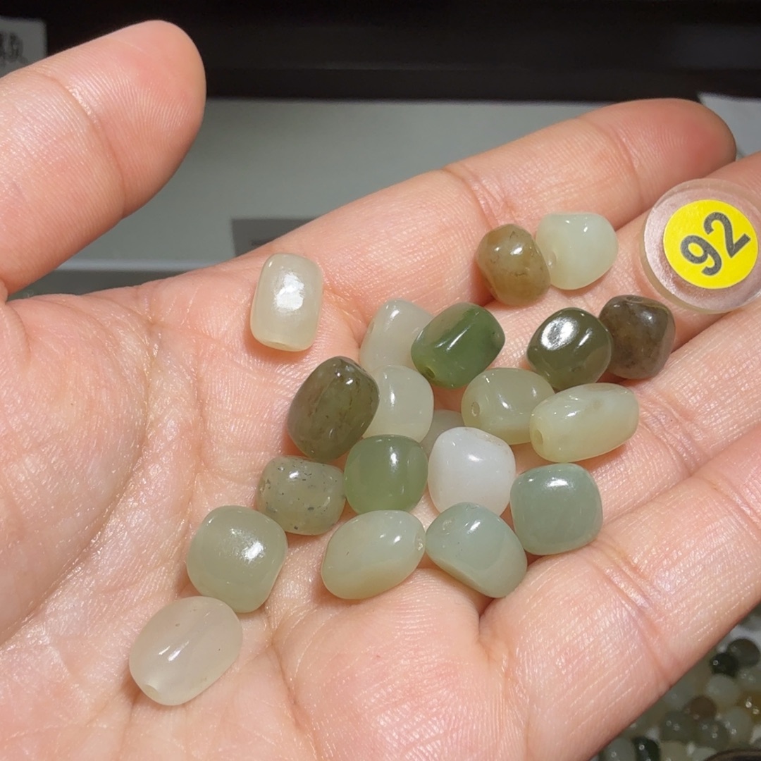 和田玉未镶嵌珠宝奇石