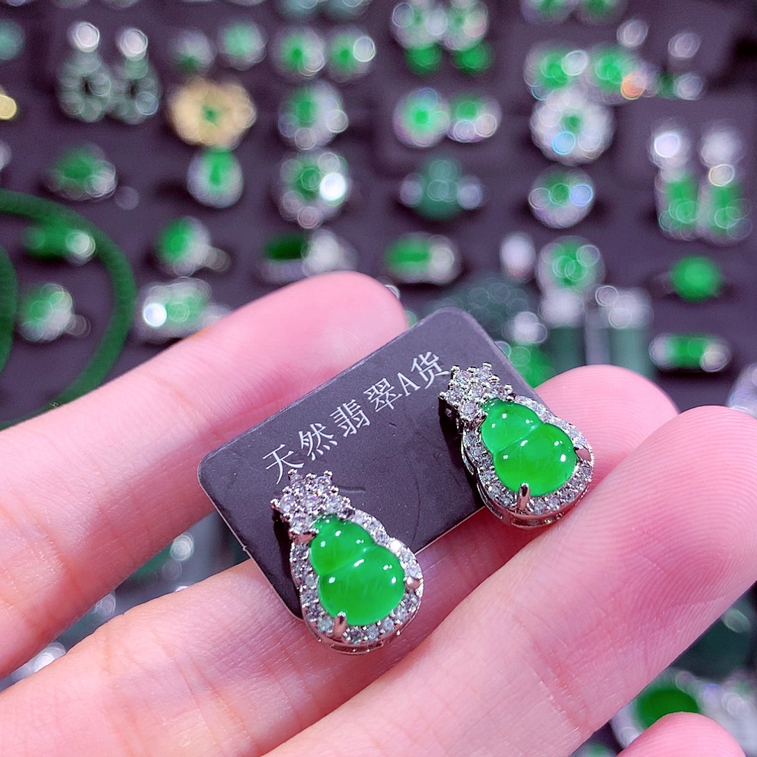 翡翠未镶嵌颈饰天然