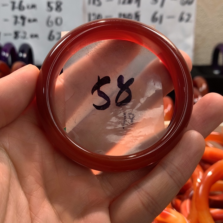 玛瑙/玉髓手镯未镶嵌