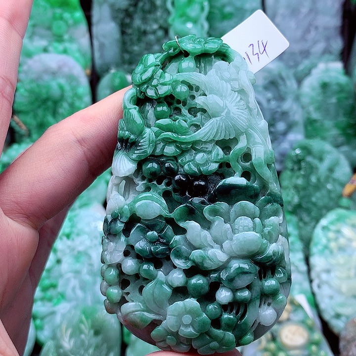 翡翠吊坠(不含链)未镶嵌