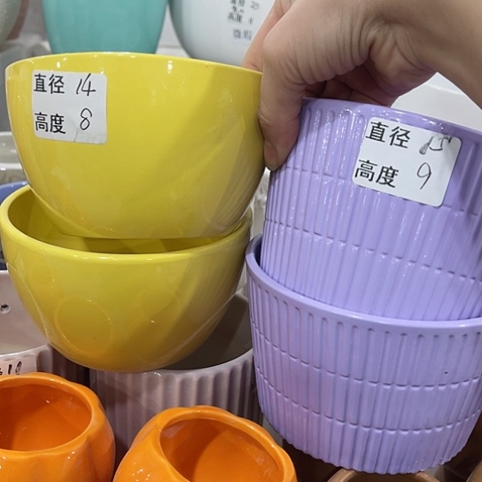 多肉绿植陶瓷花盆9.9包邮，有孔