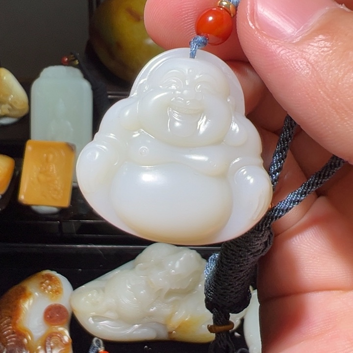 和田玉颈饰未镶嵌