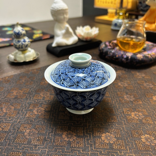 Q047[青岚]景德镇手工手绘青花铜钱纹盖碗—盖下120ml