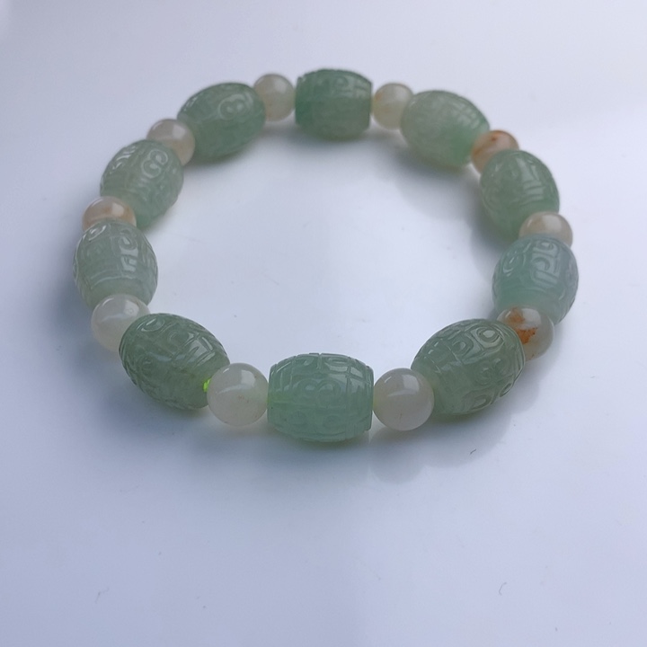 翡翠手串未镶嵌12mm！