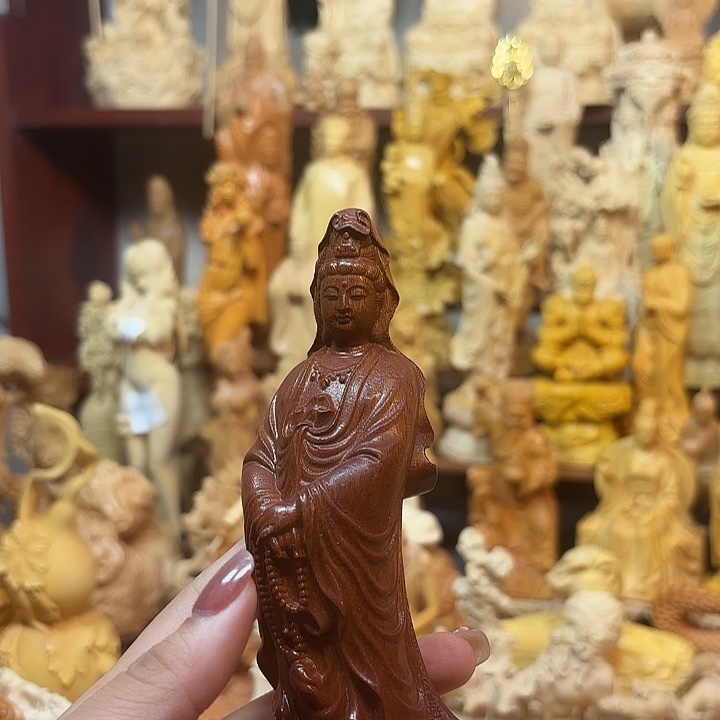 樟科（黄金檀）黄金檀瑕疵观音