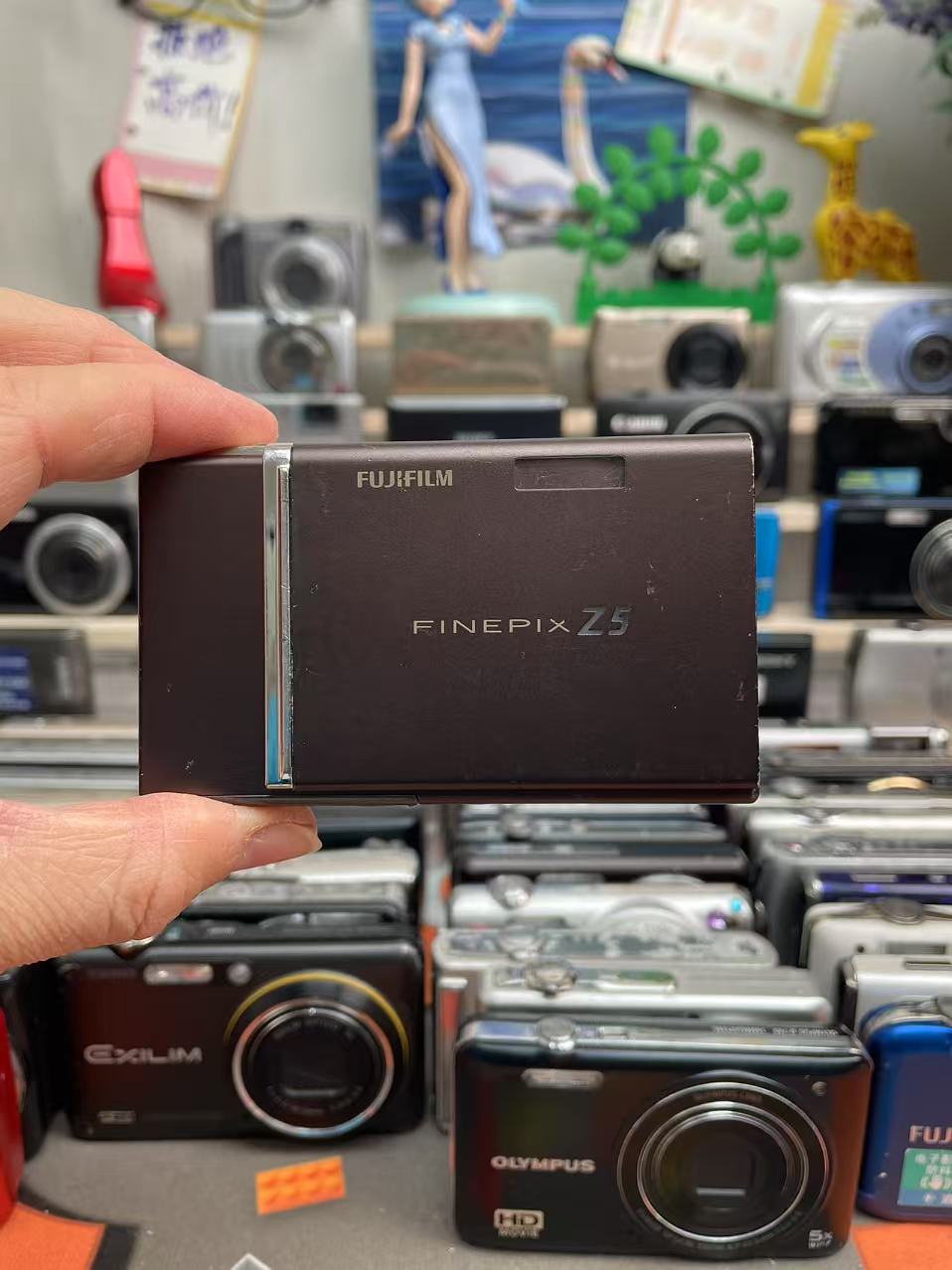 9新 Fujifilm/富士 Z5fd屏微瑕贴膜XD卡读卡器自配送电充福利价