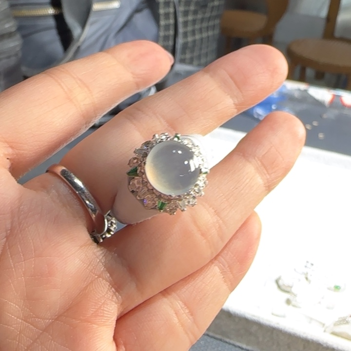 定制翡翠未镶嵌翡翠