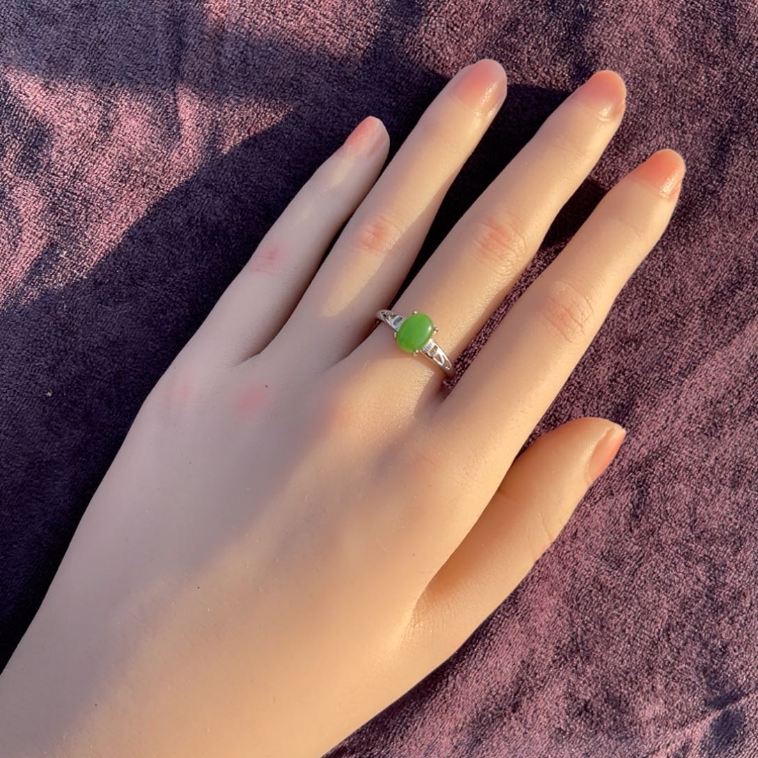 和田玉（碧玉）未镶嵌戒指