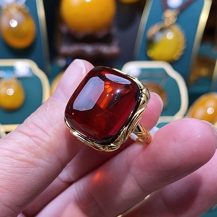 血珀戒指银S925镀金镶嵌