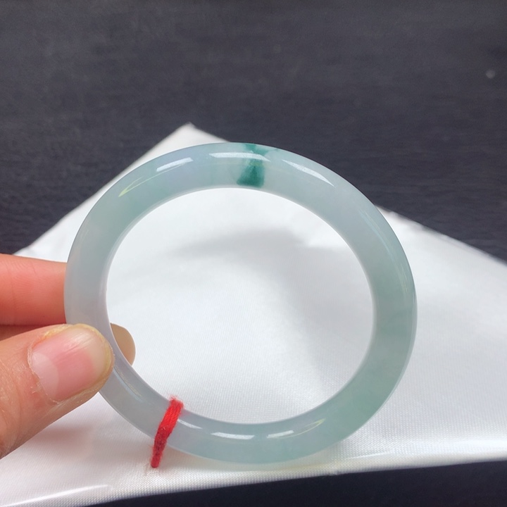 翡翠手镯（圆镯）未镶嵌52➕