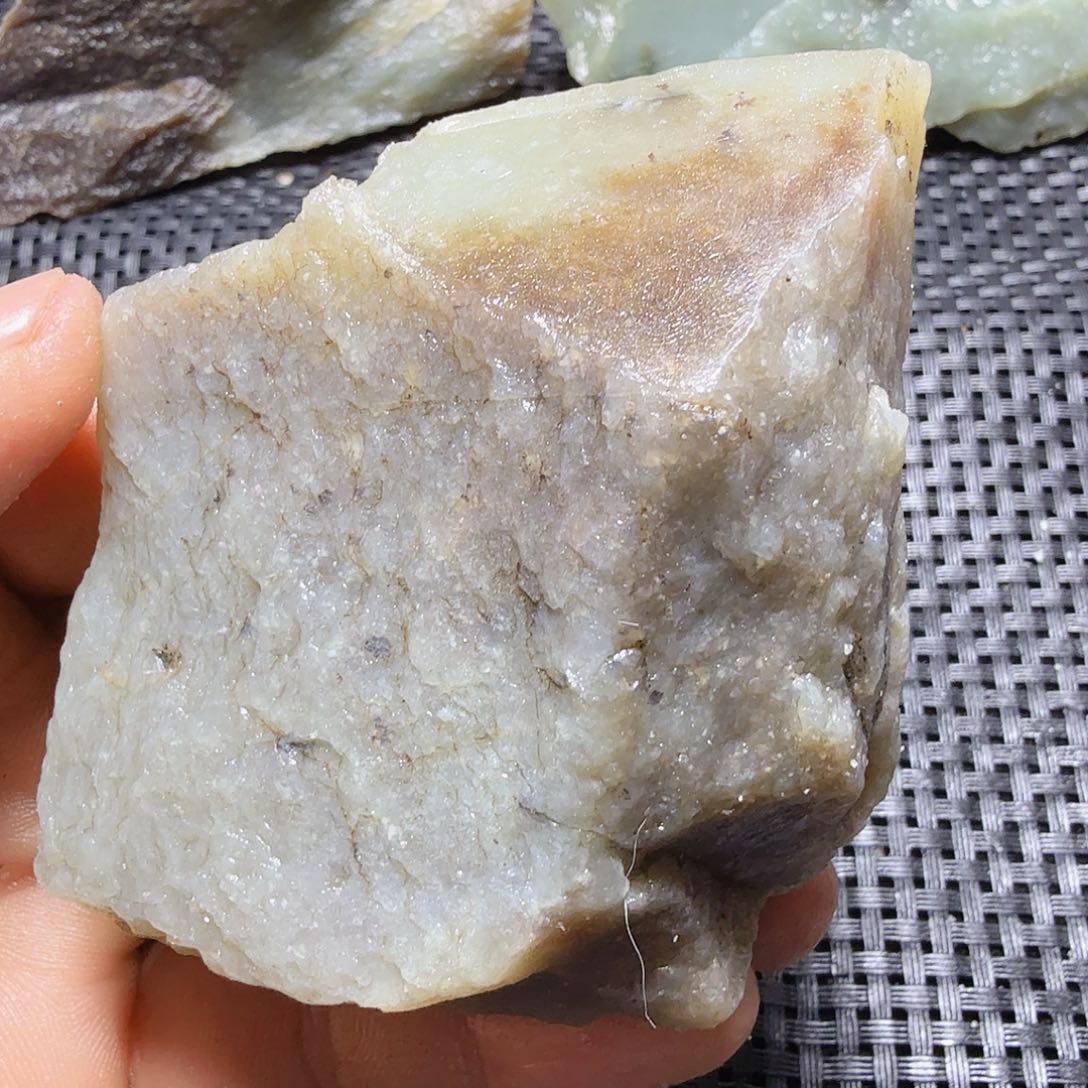 和田玉（糖玉）未镶嵌珠宝半成品