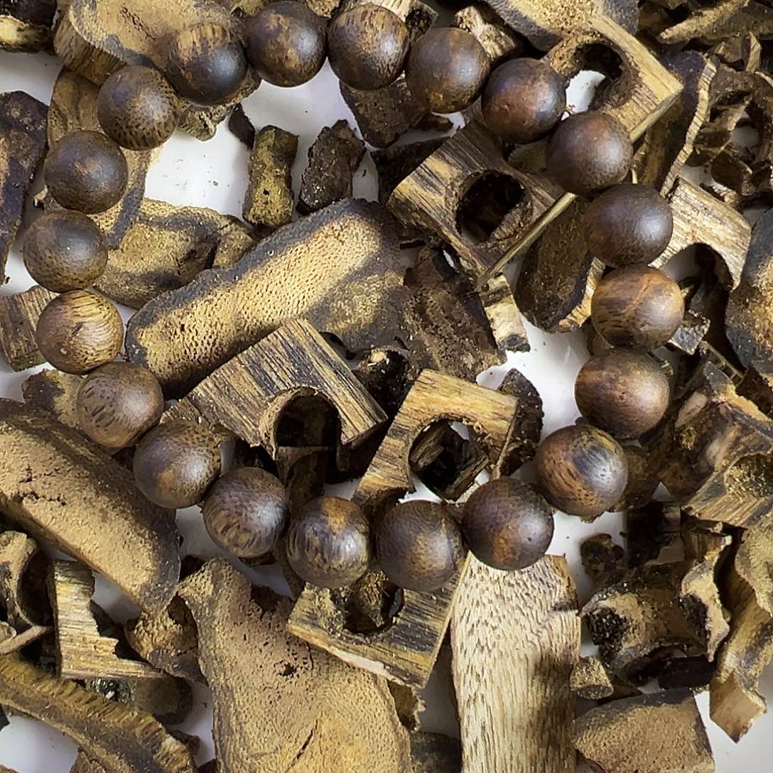 灵***感沉香沉香碎屑张勺子虫漏单圈卡1.0多样性发一9克