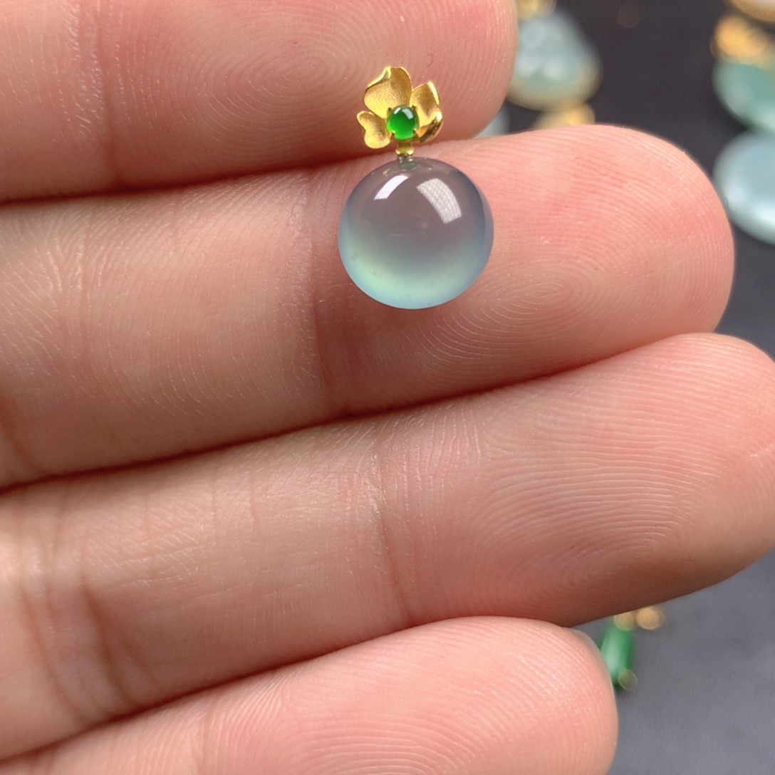 【闪购商品】颈饰18K金镶嵌翡翠翡翠