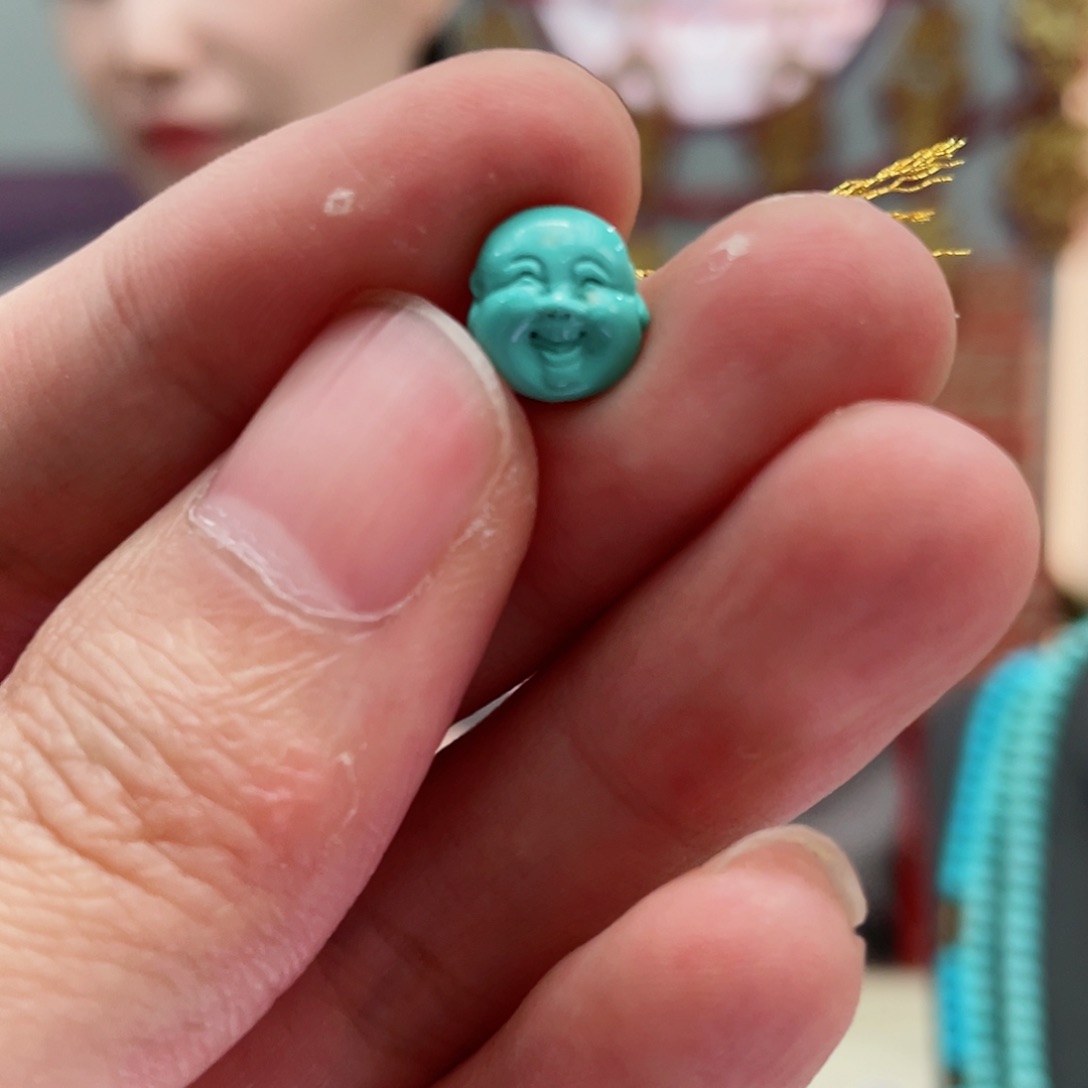 绿松石颈饰未镶嵌