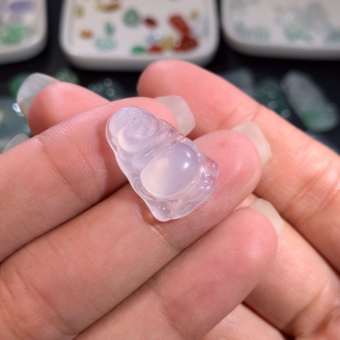 翡翠裸石未镶嵌站佛