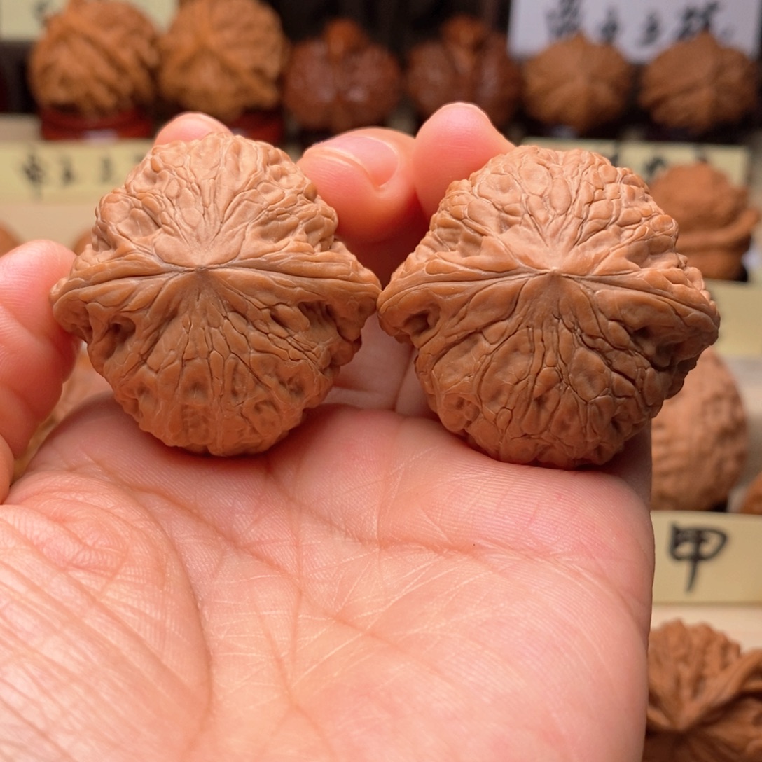 文玩核桃把件铁锤