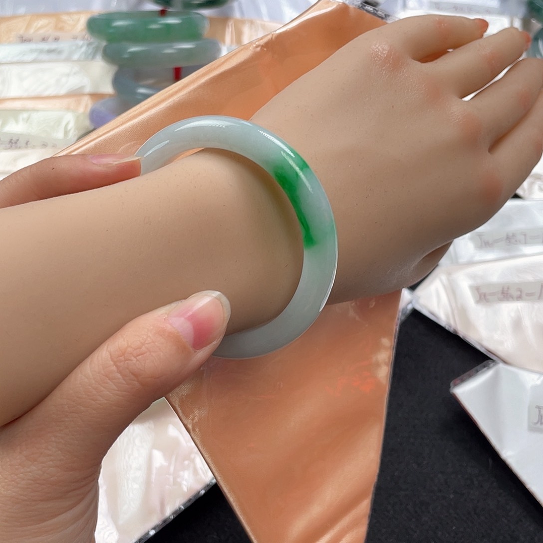 翡翠手镯未镶嵌手镯MY2222