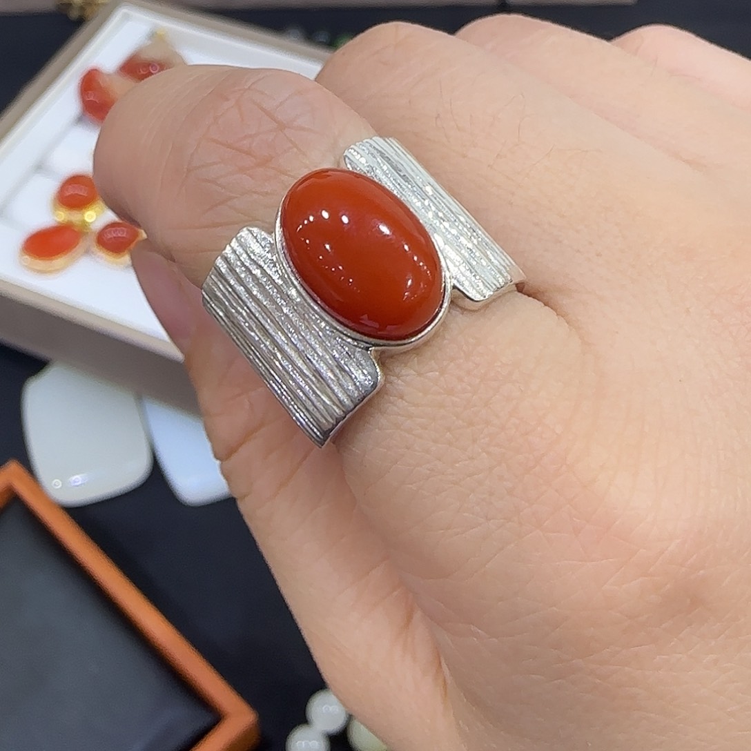 南红玛瑙戒指未镶嵌