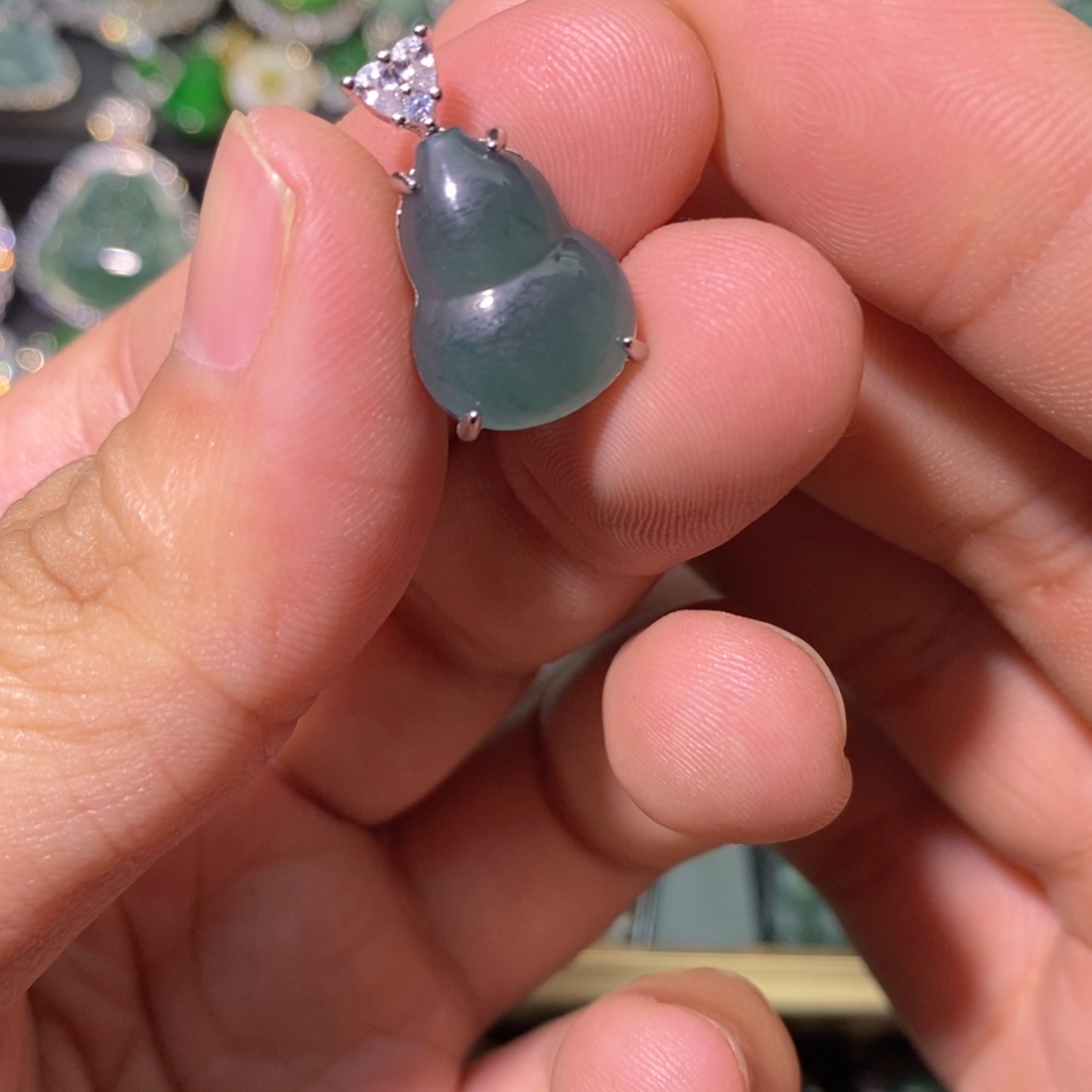 翡翠未镶嵌颈饰天然