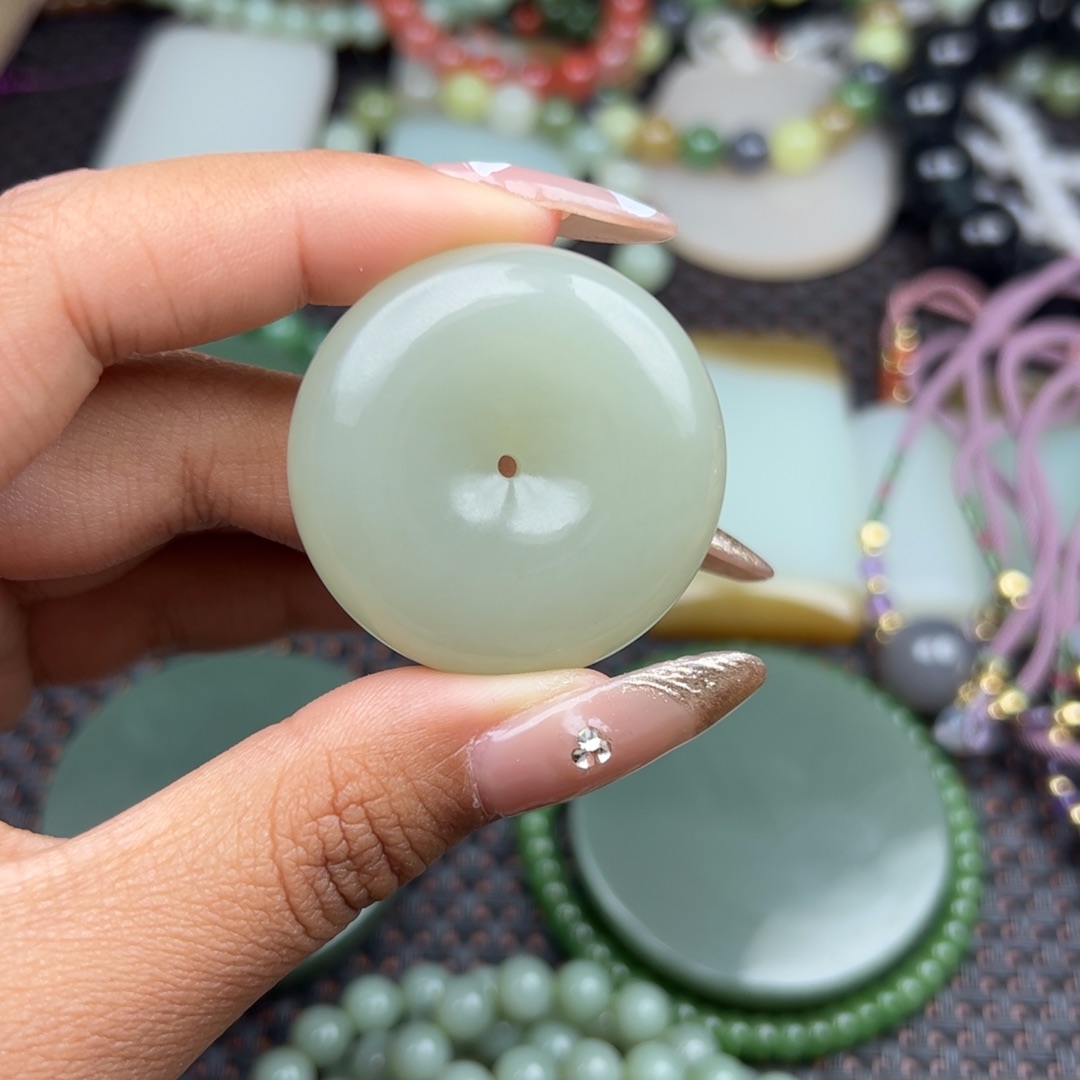 和田玉手串未镶嵌