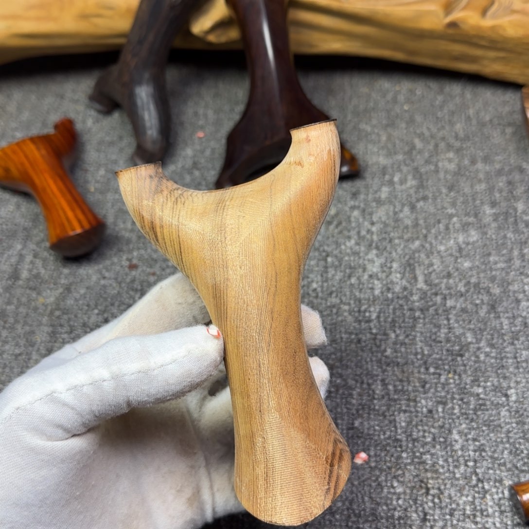 小***萱贵州黄花梨半成品瑕疵不退不换7