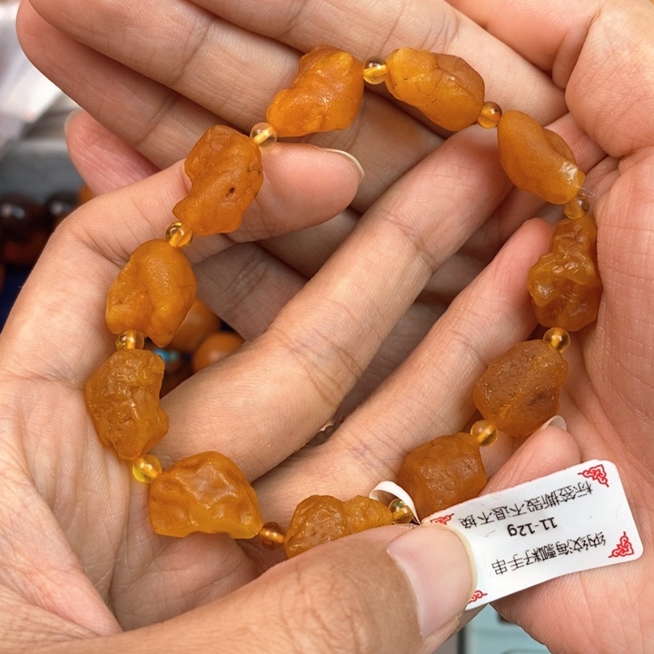 琥珀未镶嵌珠宝奇石