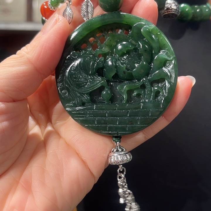 颈饰未镶嵌和田玉