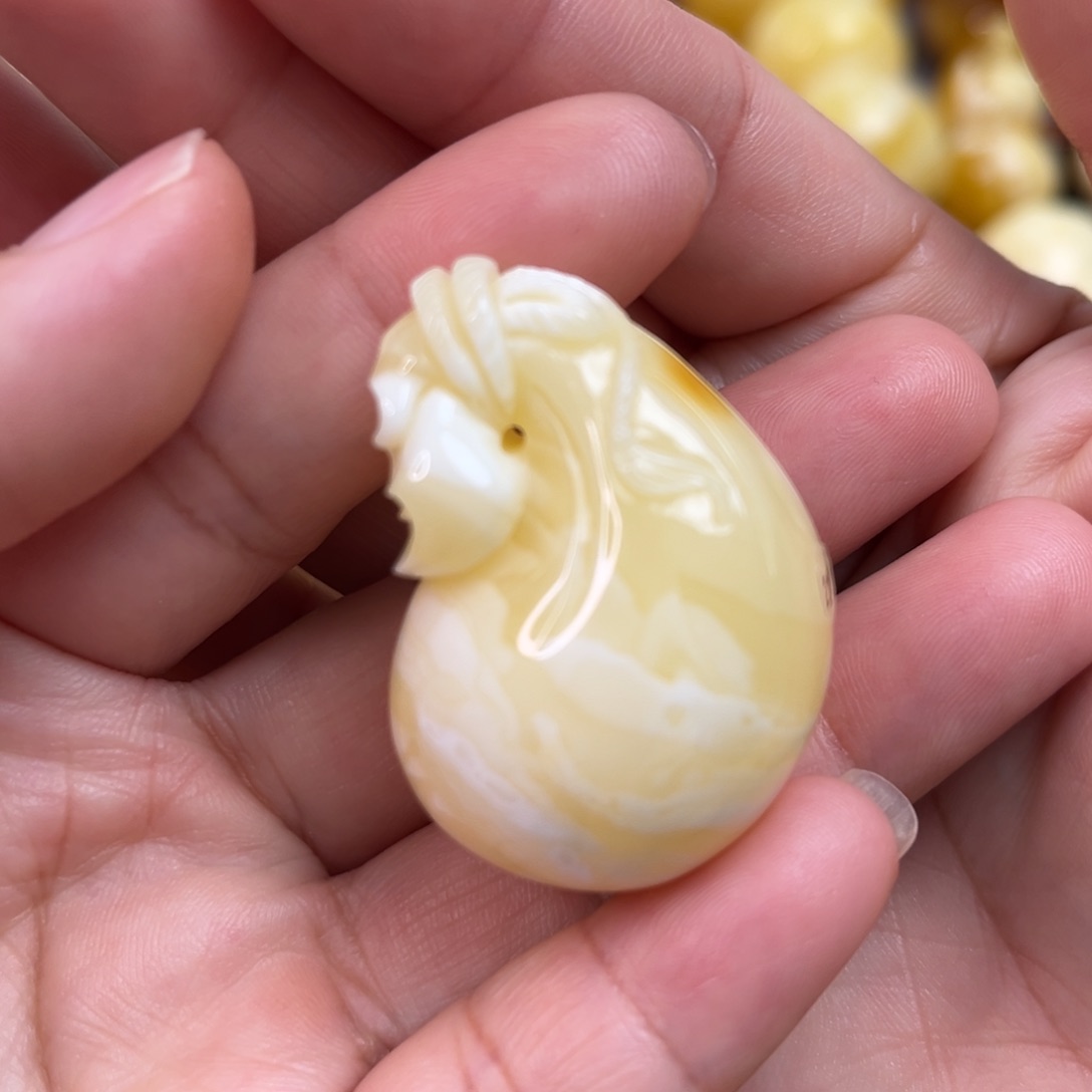 未镶嵌琥珀裸石钱袋