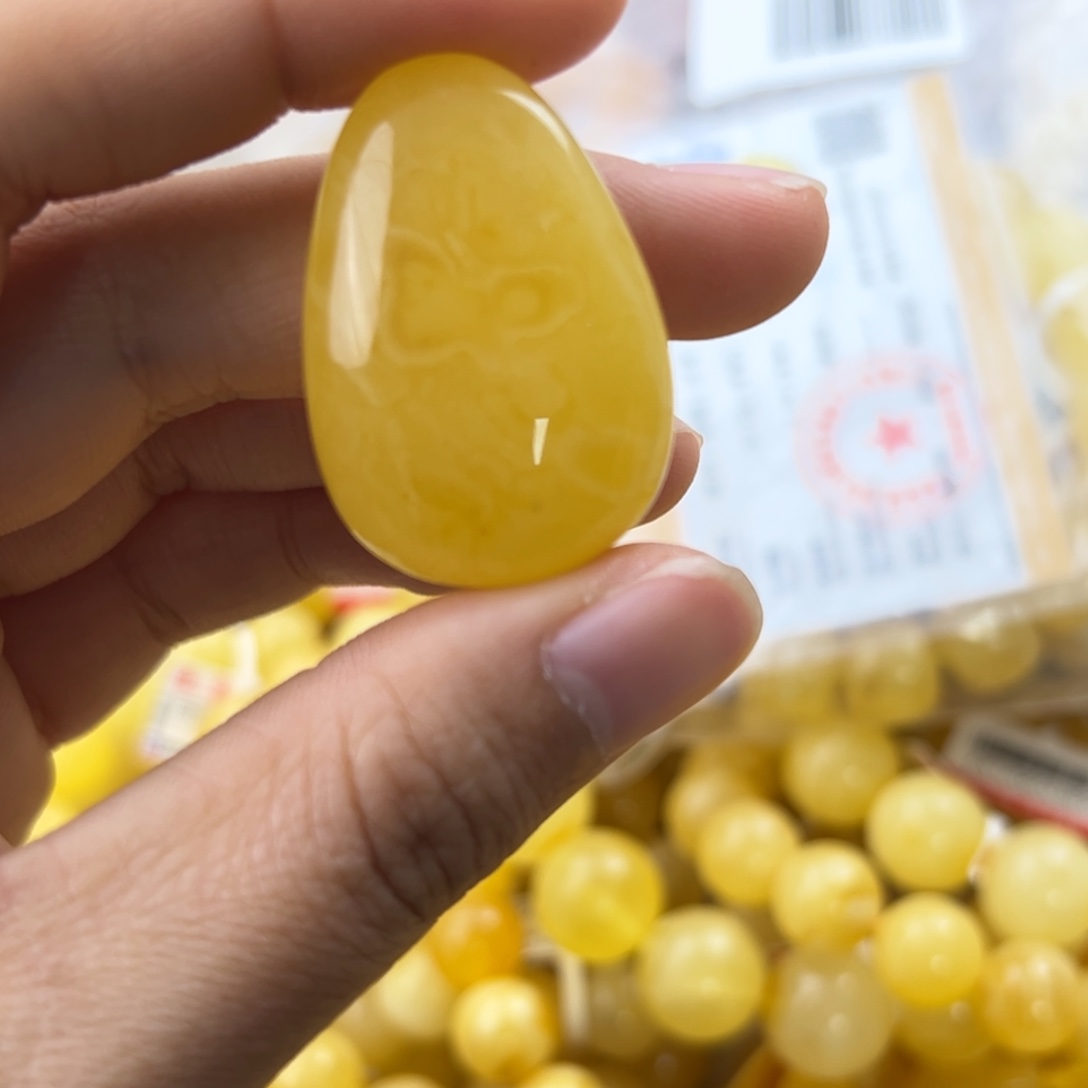 琥珀珠宝奇石未镶嵌