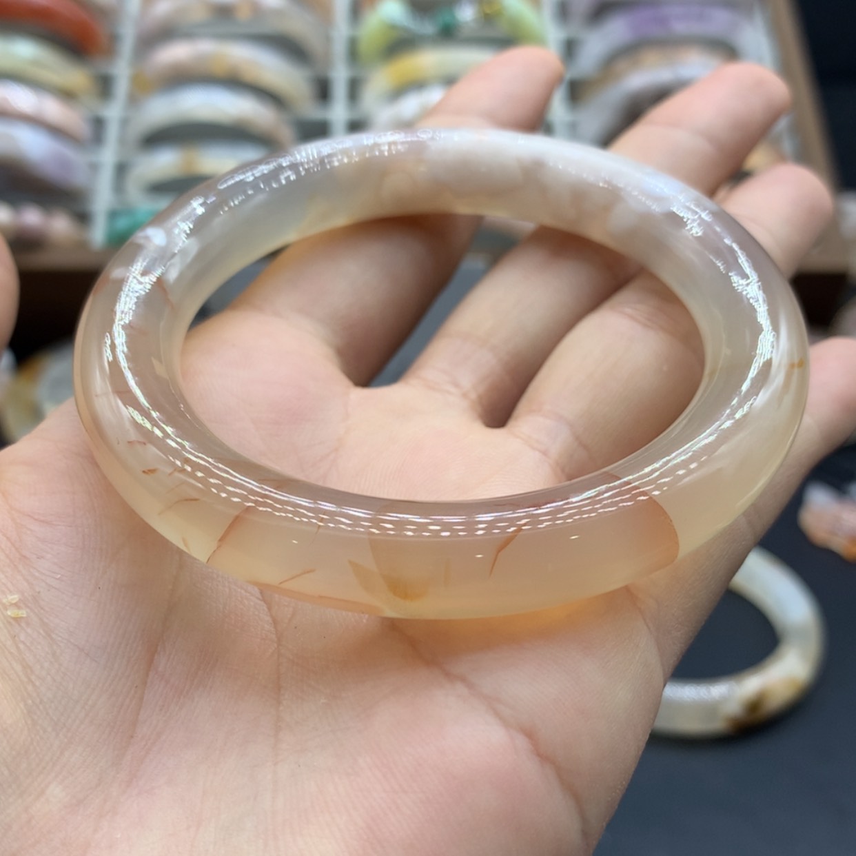 【闪购商品】玛瑙/玉髓未镶嵌颈饰月**妍
