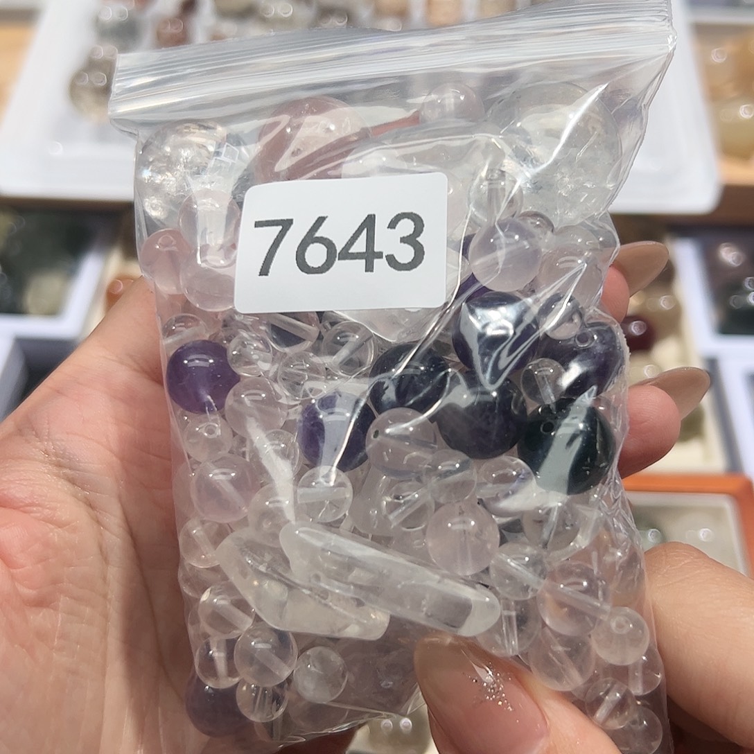 未镶嵌水晶大型摆件（非配饰）