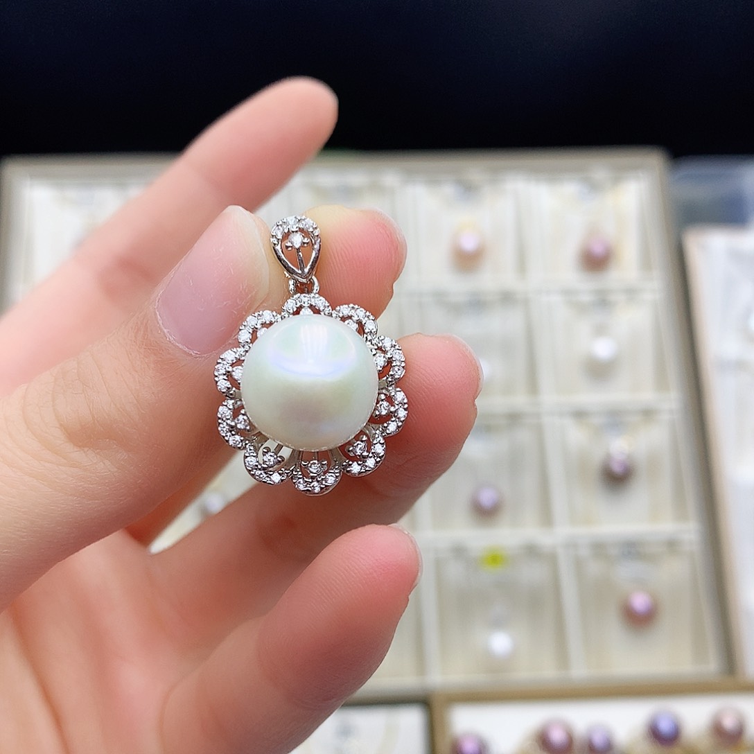 淡水珍珠颈饰合金